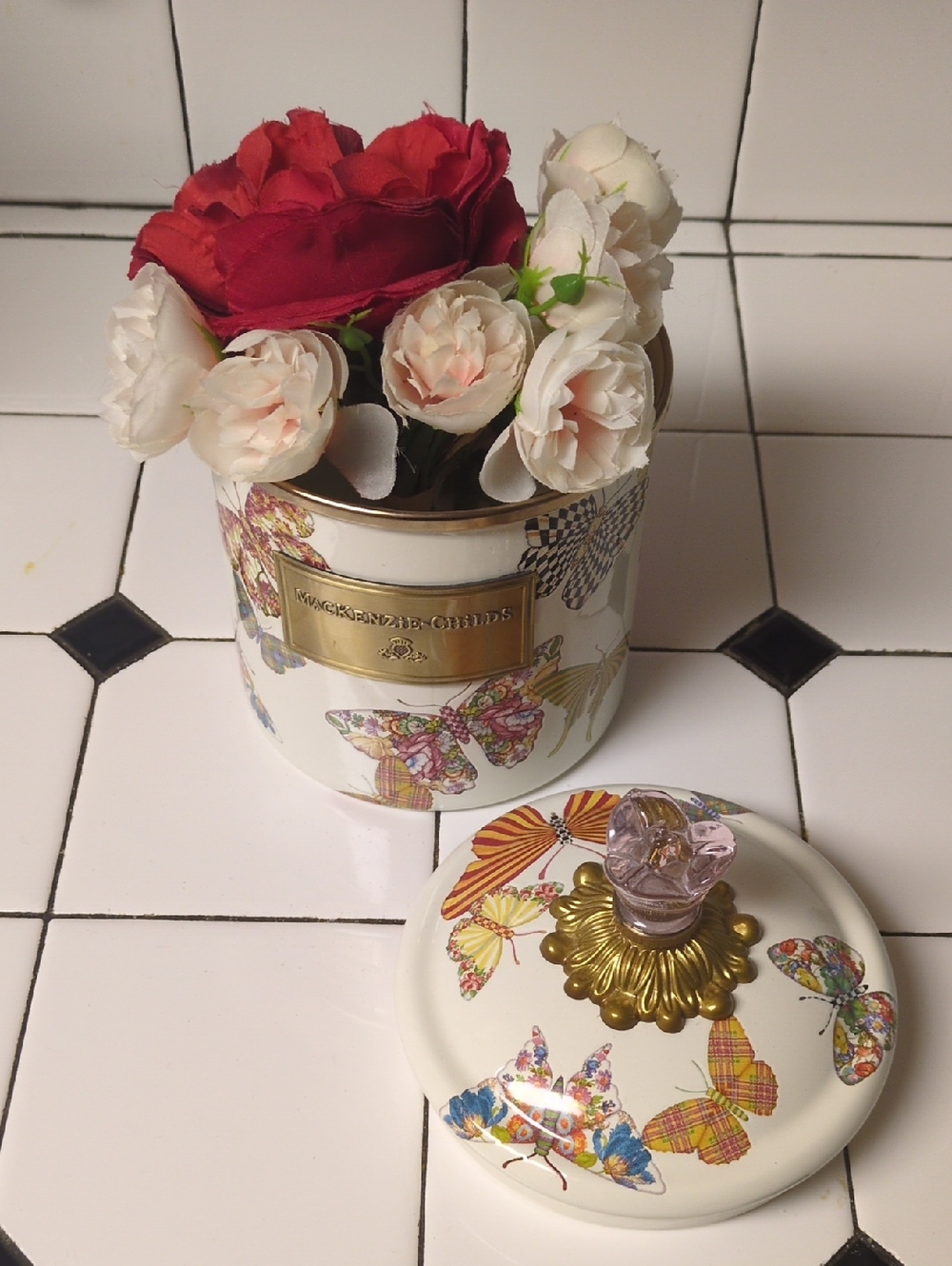 Butterfly Enameled Jar with Butterfly w/ Lid Knob - Cream & Gold
